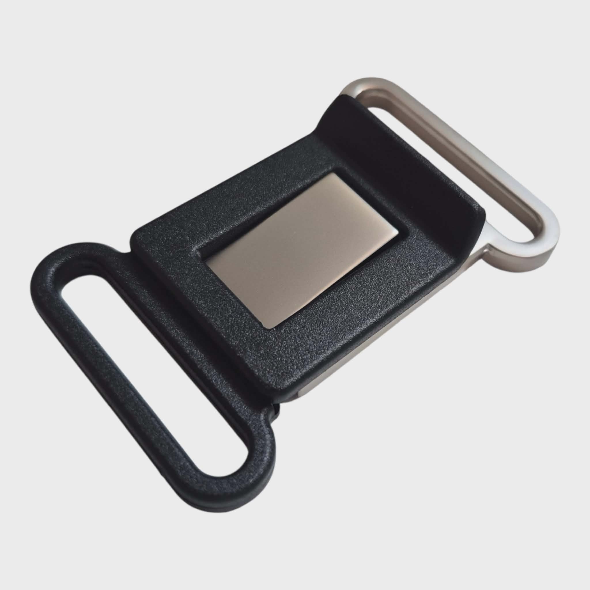 Zaponka 42mm mat črna + saten
